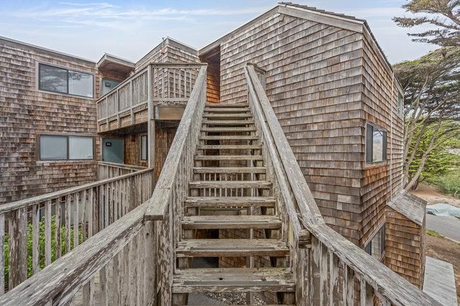 Exterior, Facade, None