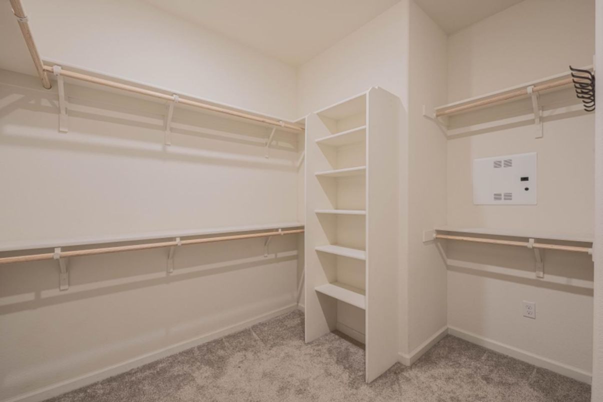 Interior, Walk-in Closets