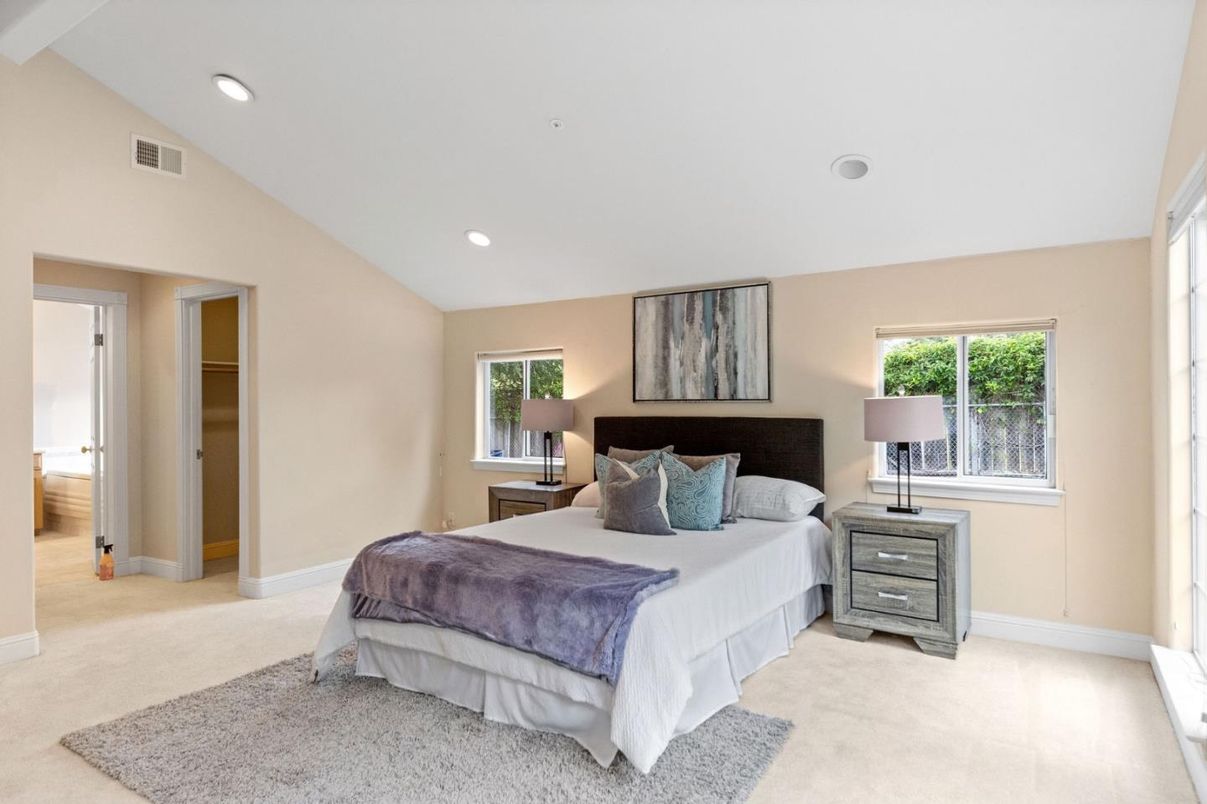 Bedroom, Interior, Recessed Lighting