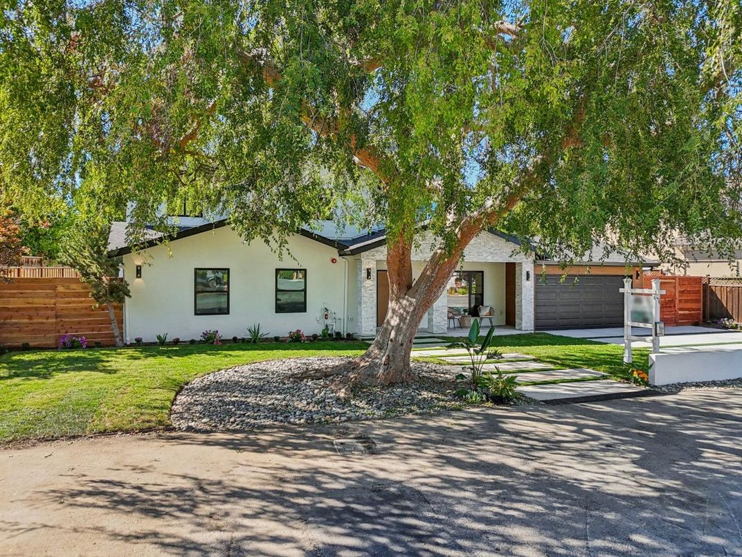 Attached, Backyard, Exterior, Facade, Ranch