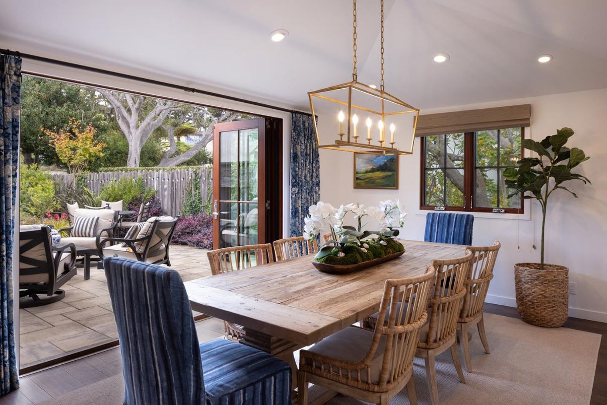 Dining room, Interior, Pendant Lights, Recessed Lighting, Wood Texture Flooring