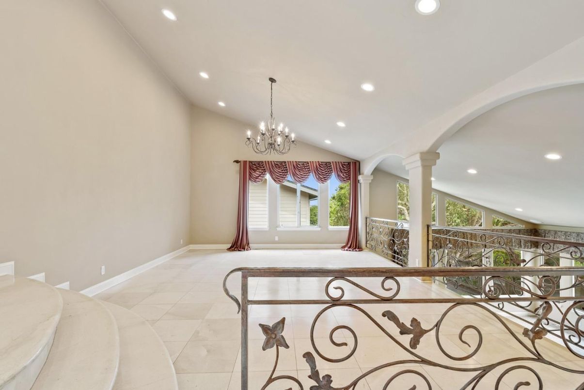 Chandelier, Interior, Recessed Lighting