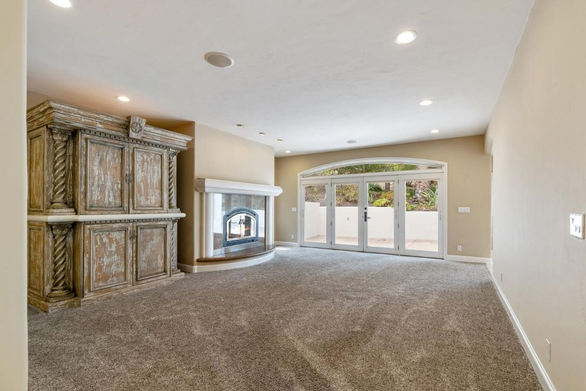 Empty room, Fireplace, Interior, Recessed Lighting