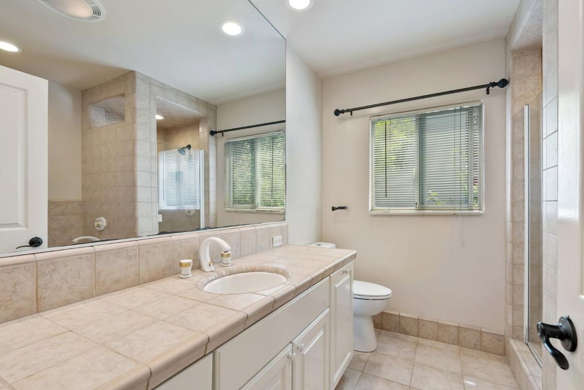 Bathroom, Interior, Recessed Lighting, Tile Countertops