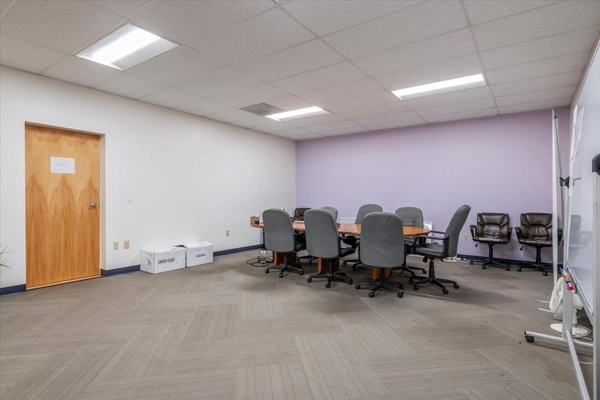 Dining room, Interior, Recessed Lighting