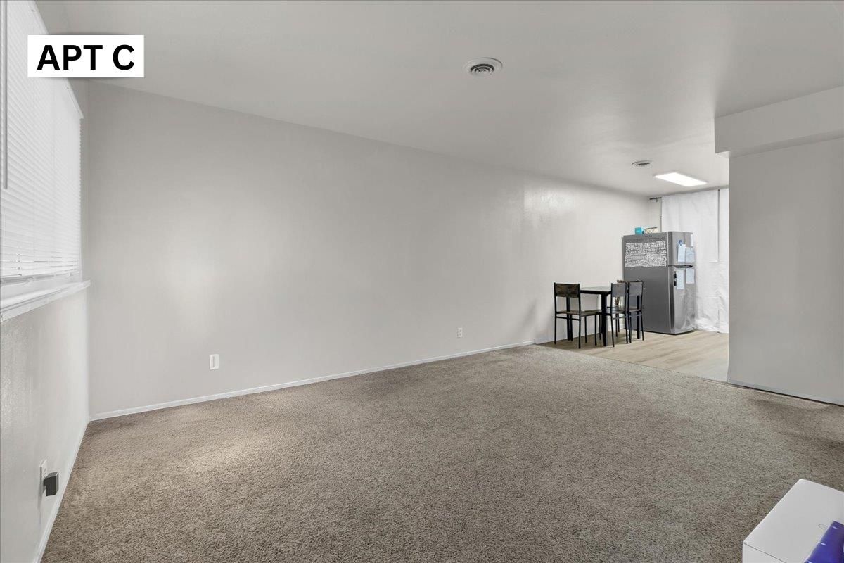 Empty room, Interior, Marble Walls, Recessed Lighting