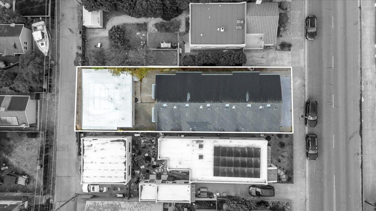 Exterior, Drone