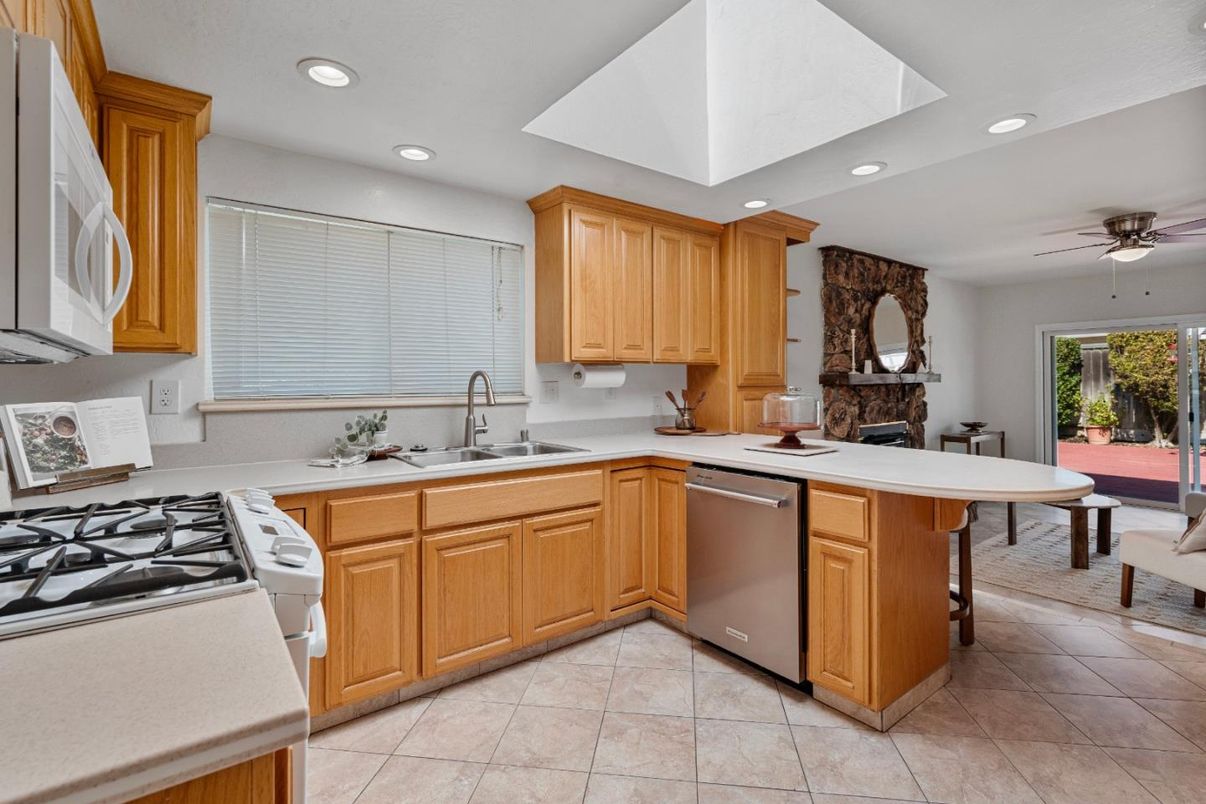 Dining room, Fireplace, Interior, Kitchen, Recessed Lighting