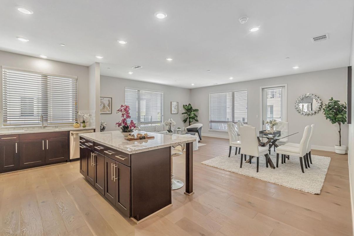 Dining room, Interior, Kitchen, Recessed Lighting, Wood Texture Flooring