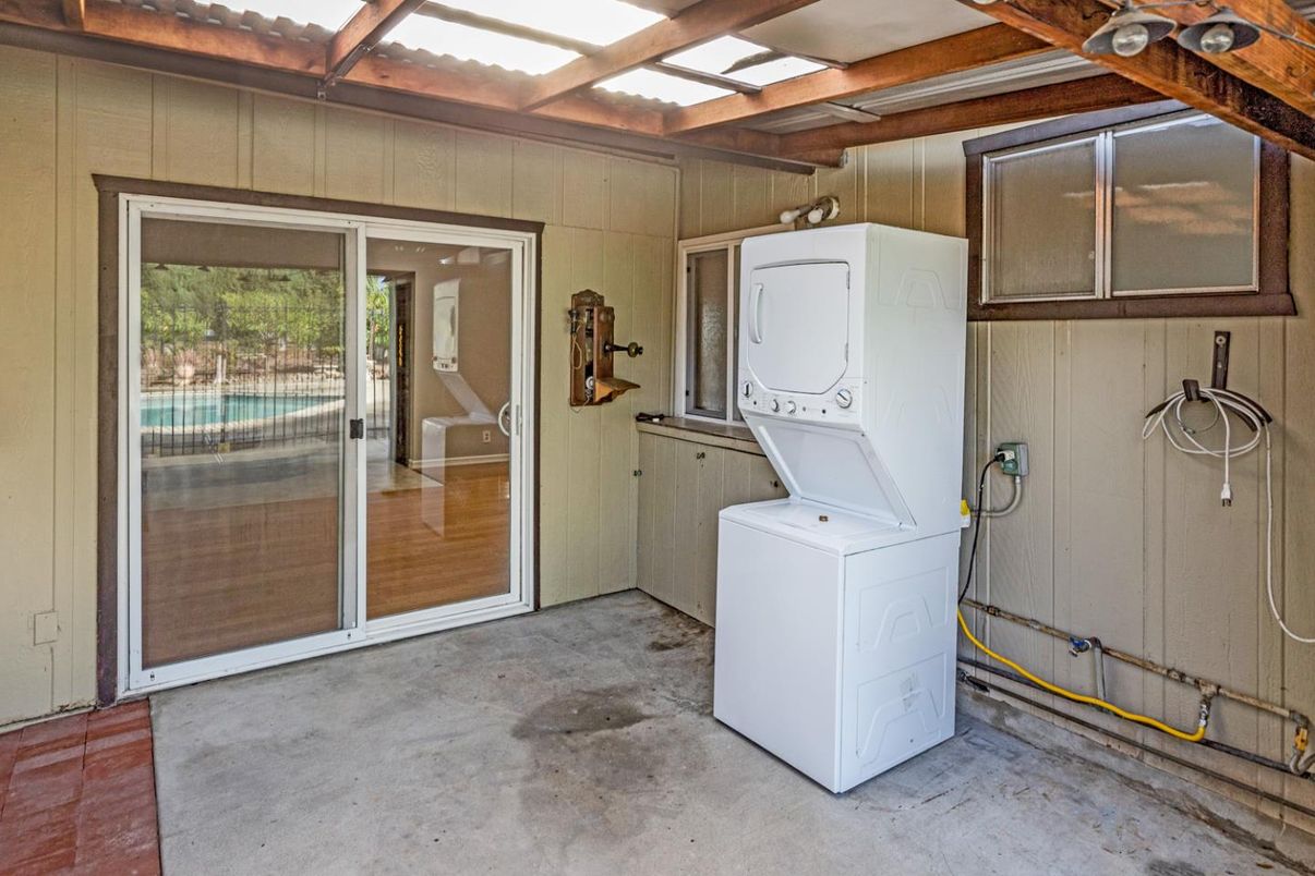 Interior, Utility Closets, Washer