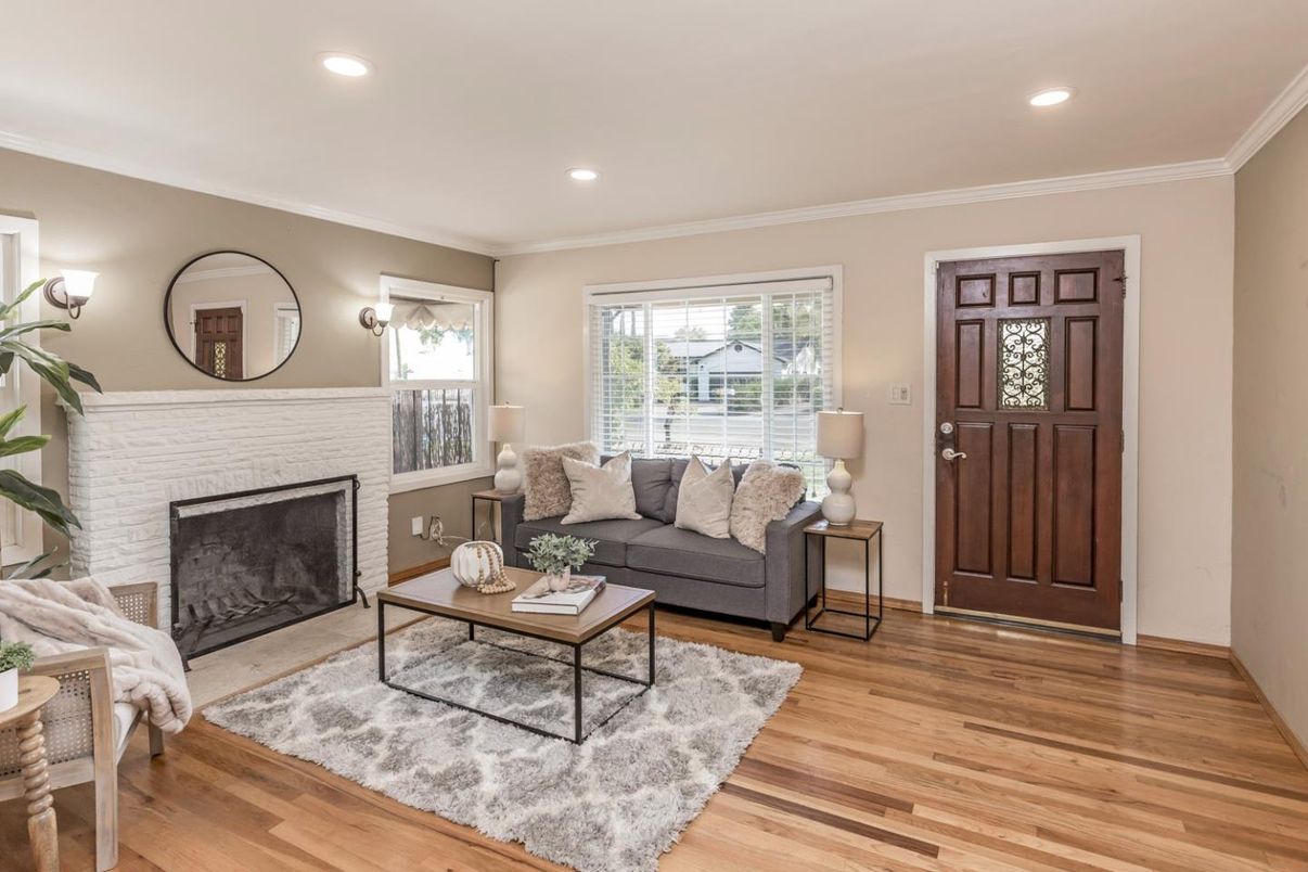 Fireplace, Interior, Living room, Recessed Lighting, Wood Texture Flooring