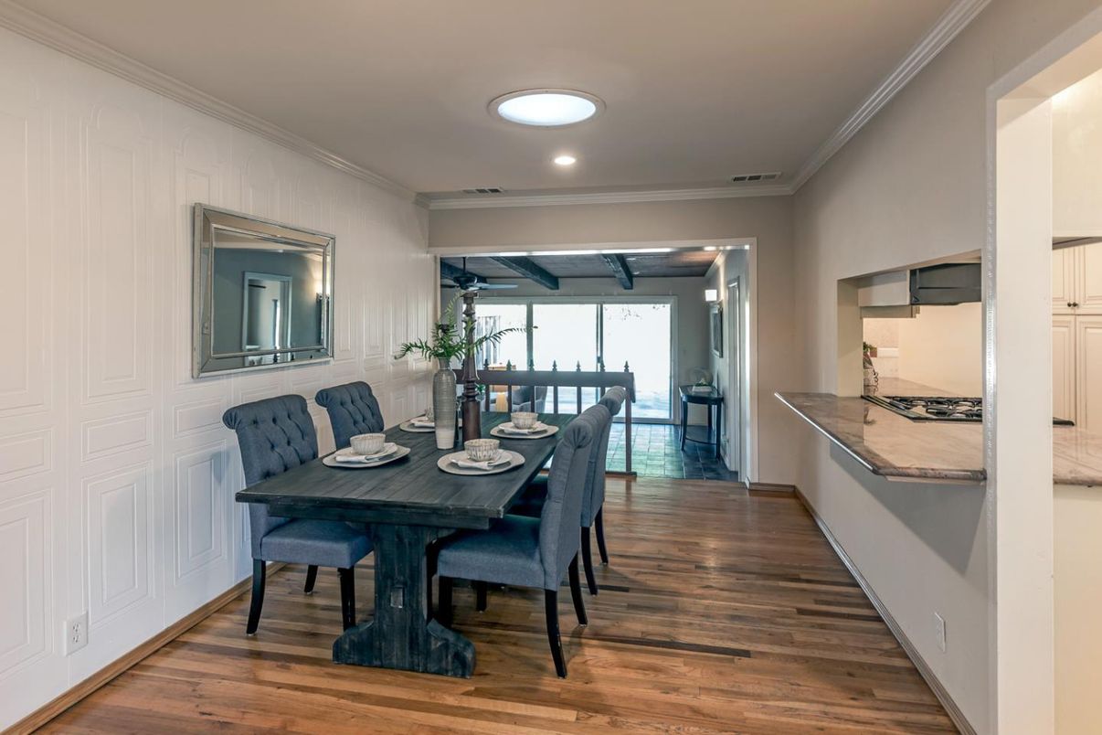 Dining room, Interior, Recessed Lighting, Wood Texture Flooring