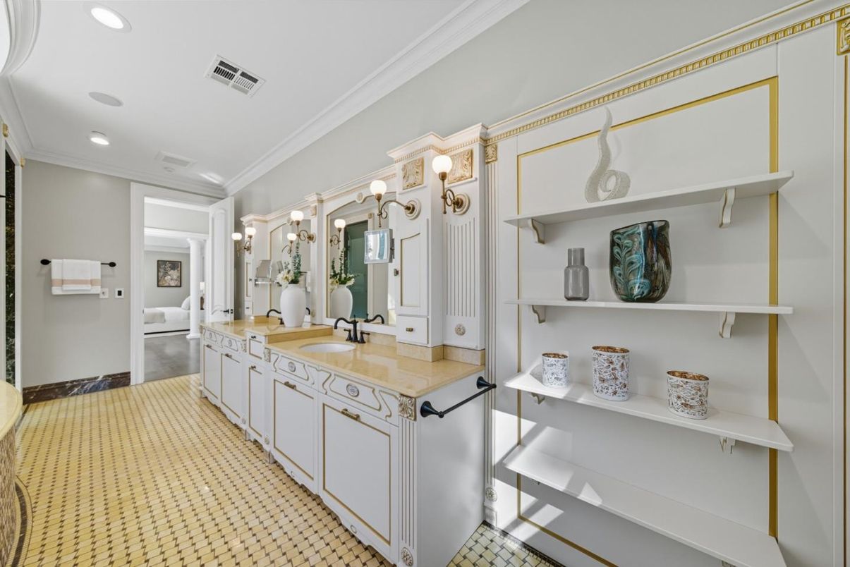 Bathroom, Dual Sink Vanities, Interior, Recessed Lighting, Wood Texture Flooring