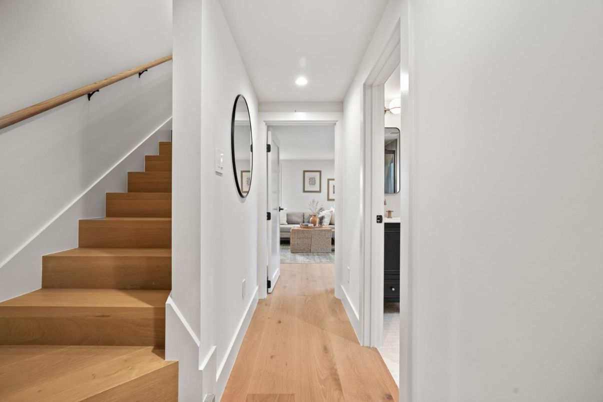 Interior, Recessed Lighting, Wood Texture Flooring