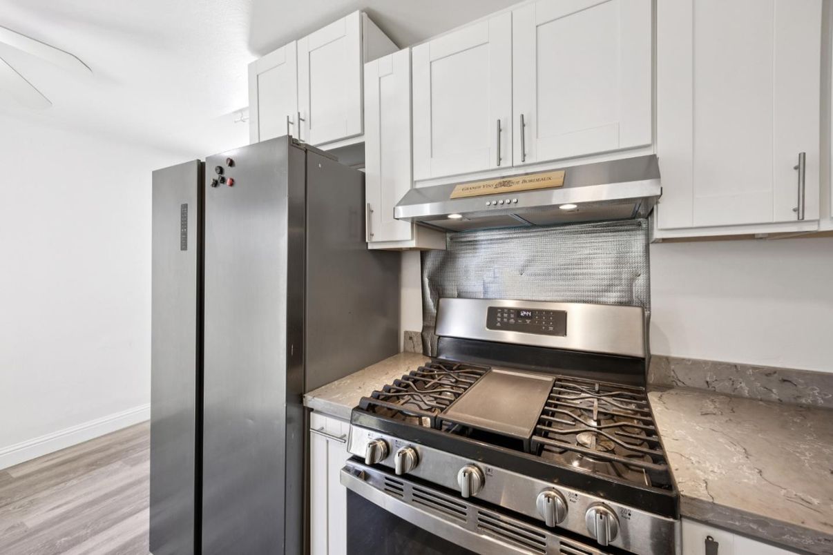 Interior, Kitchen, Stainless Steel Appliances, Wood Texture Flooring