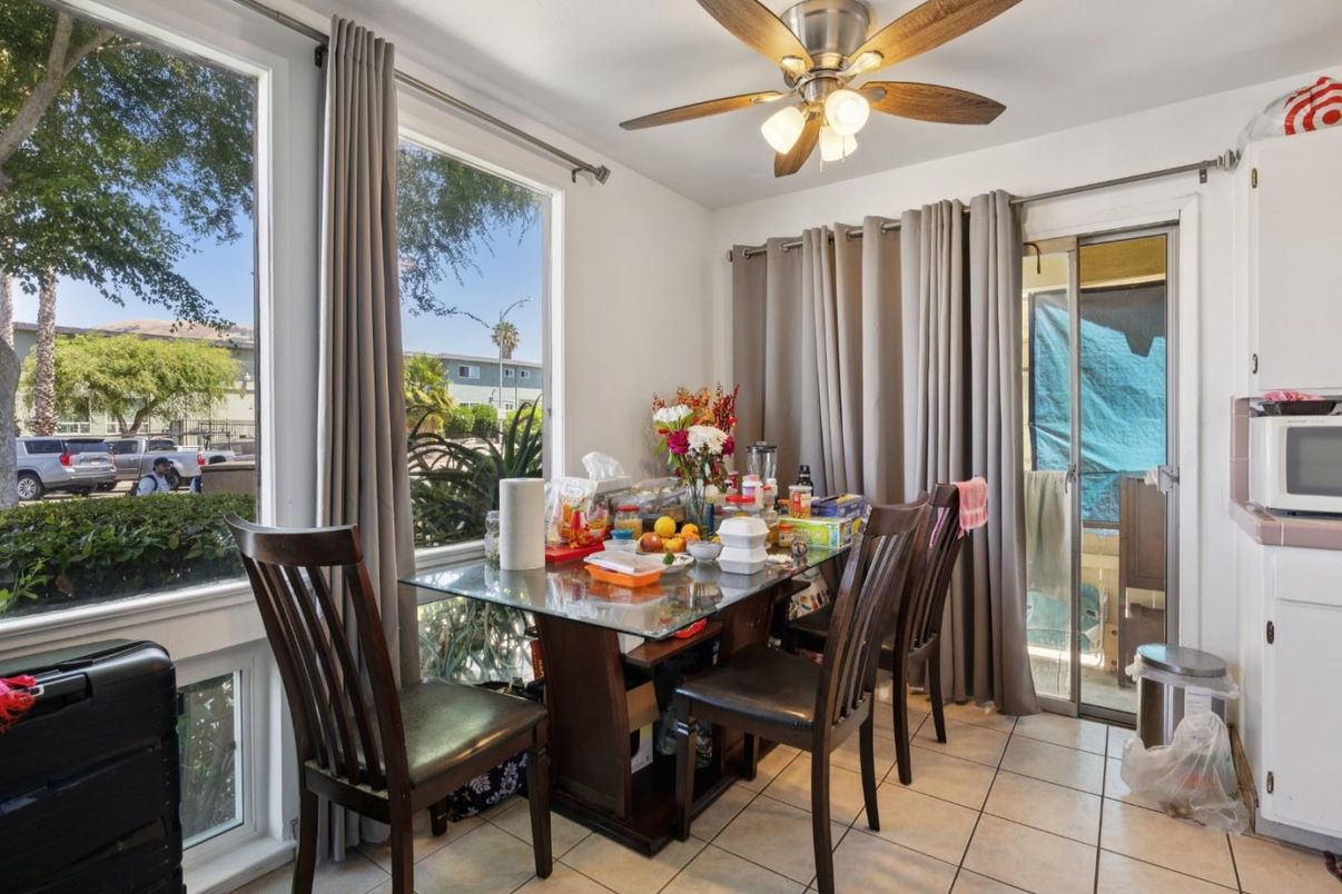 Dining room, Interior