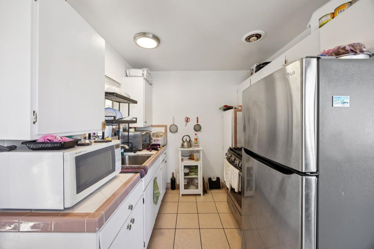 Interior, Kitchen, Tile Countertops