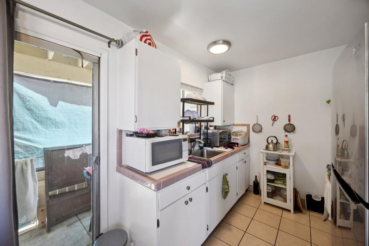 Interior, Kitchen, Tile Countertops