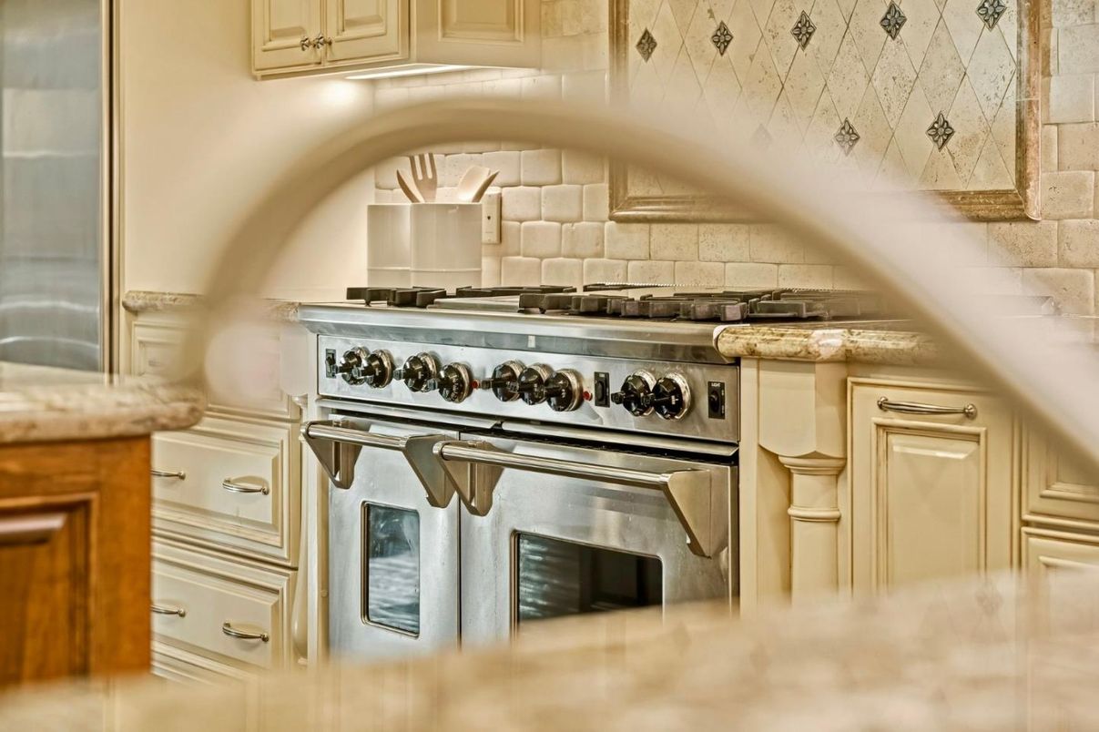 Interior, Kitchen, Stainless Steel Appliances