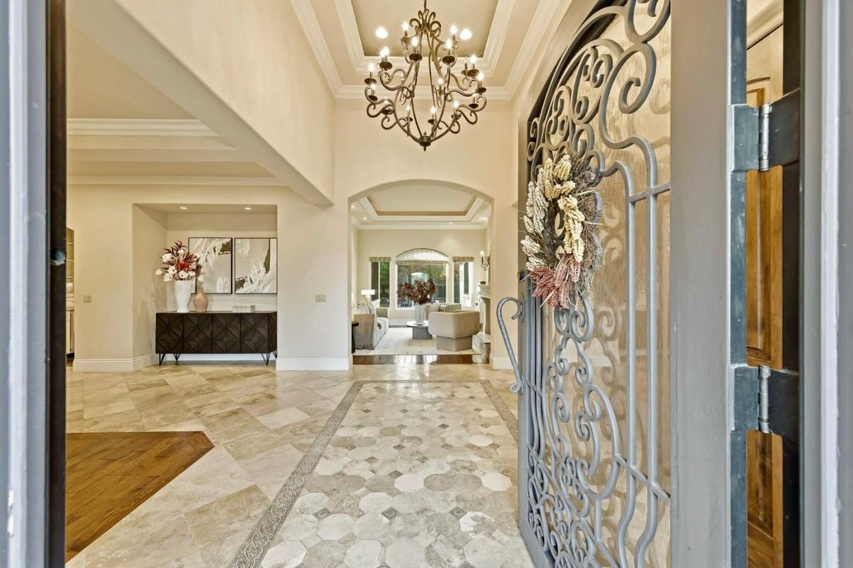 Chandelier, Interior, Recessed Lighting