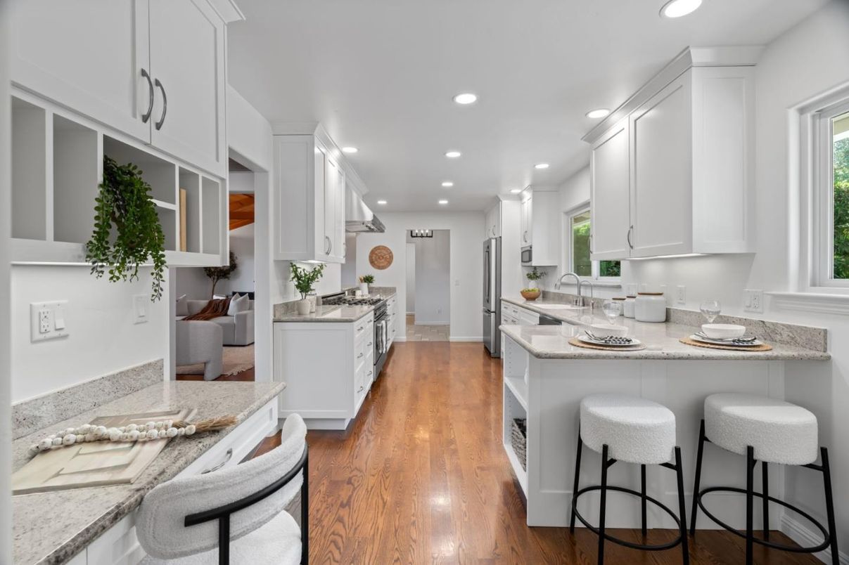Interior, Kitchen, Recessed Lighting, Wood Texture Flooring