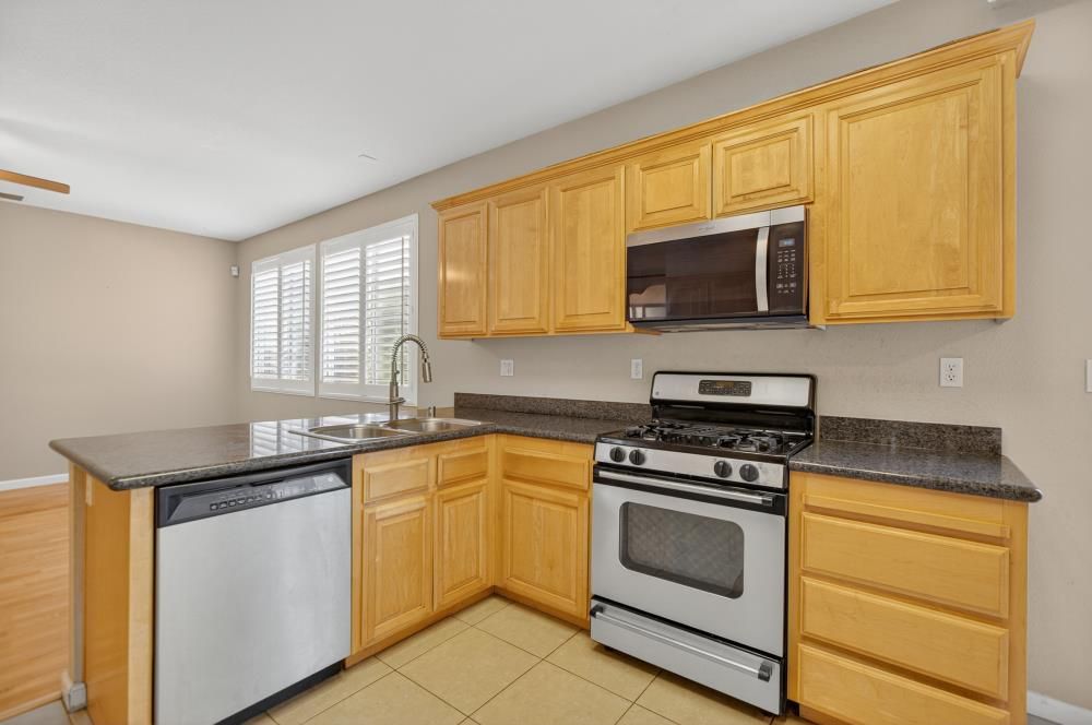 Interior, Kitchen, Stainless Steel Appliances