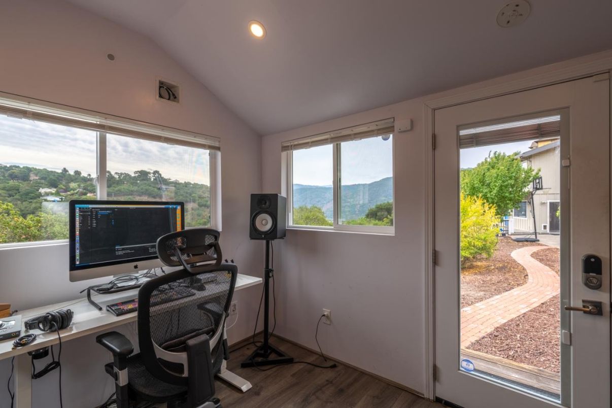 Home Office, Interior, Recessed Lighting, Wood Texture Flooring