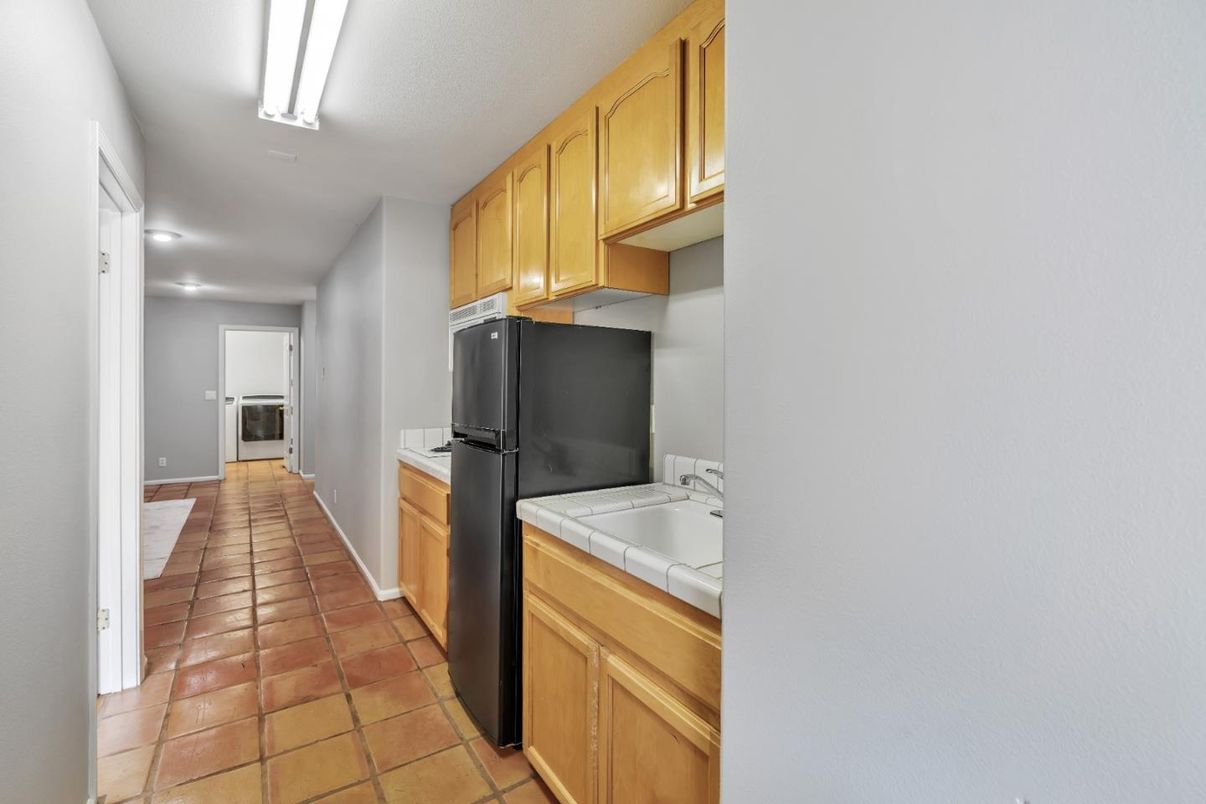 Interior, Kitchen, Recessed Lighting, Tile Countertops