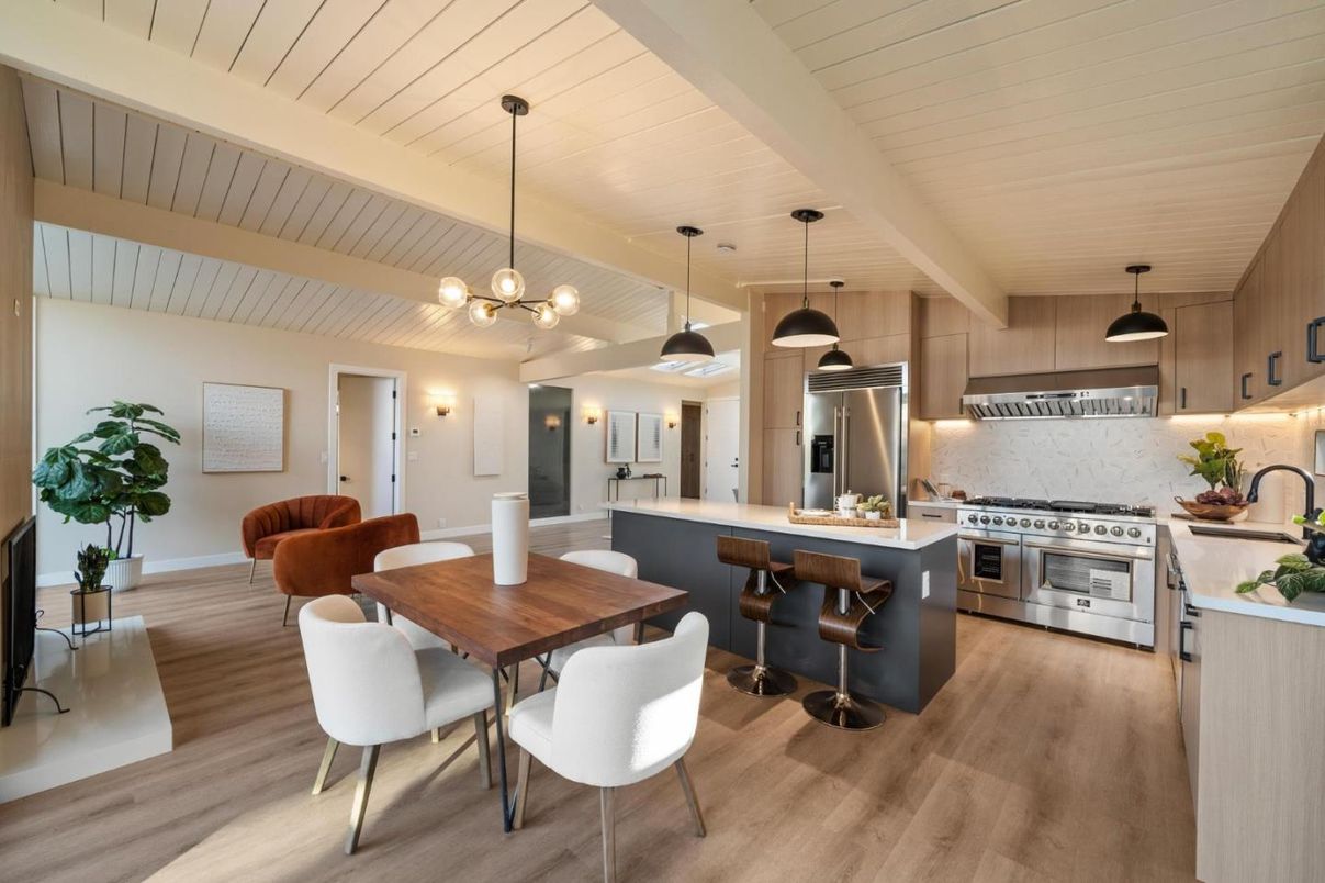 Dining room, Interior, Kitchen, Pendant Lights, Stainless Steel Appliances, Wood Texture Flooring