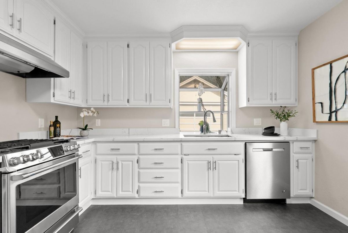 Interior, Kitchen, Stainless Steel Appliances