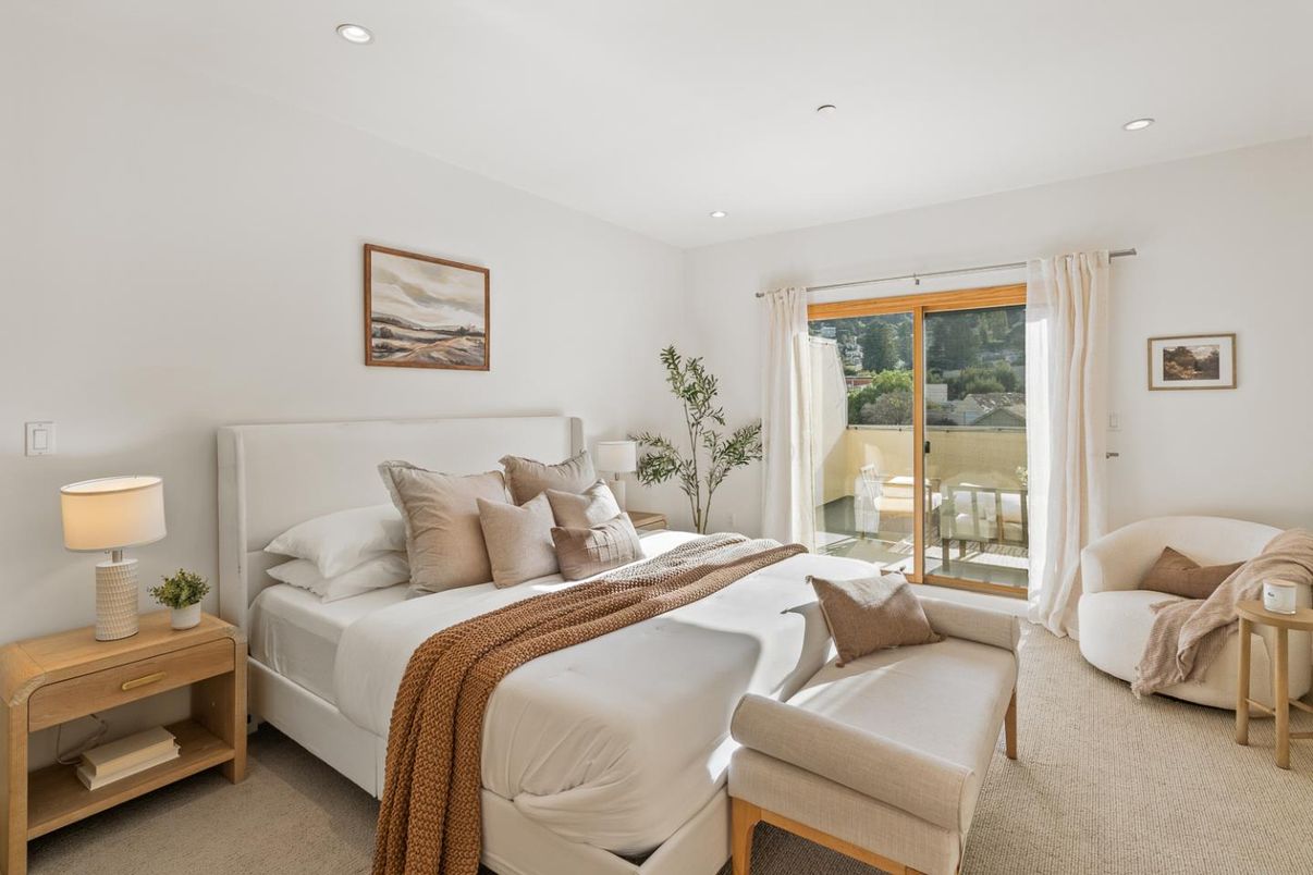 Bedroom, Interior, Recessed Lighting