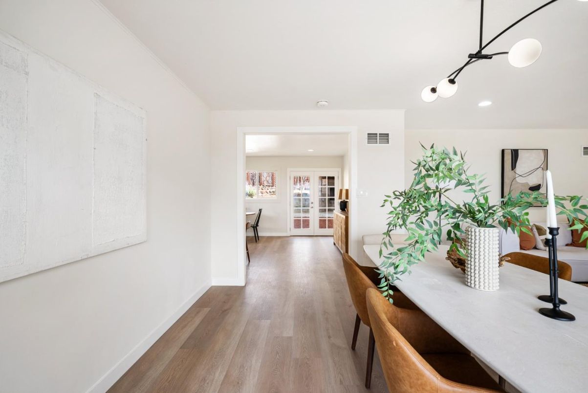 Interior, Pendant Lights, Recessed Lighting, Wood Texture Flooring