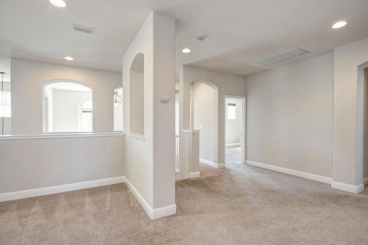 Empty room, Interior, Recessed Lighting