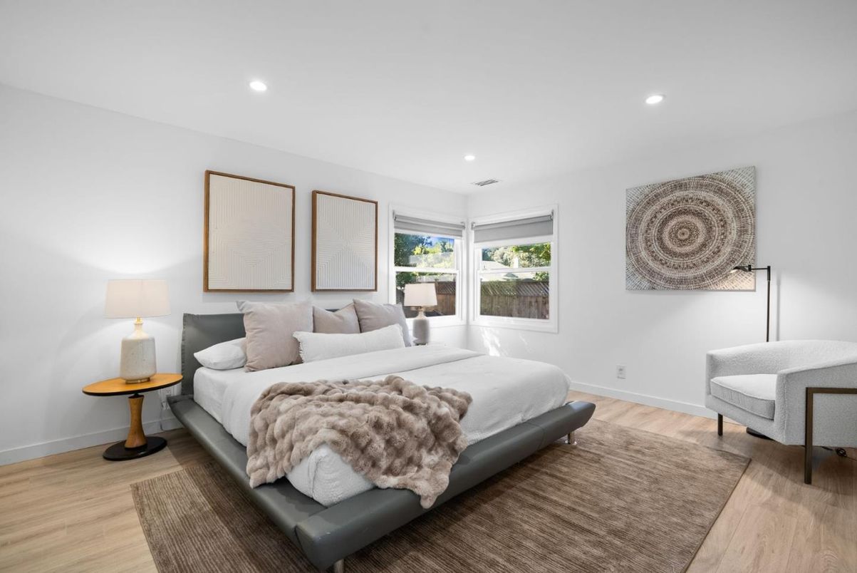 Bedroom, Interior, Recessed Lighting, Wood Texture Flooring