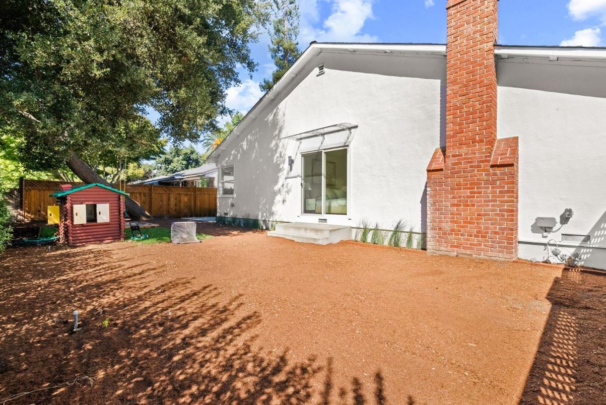 Backyard, Detached Garage, Exterior