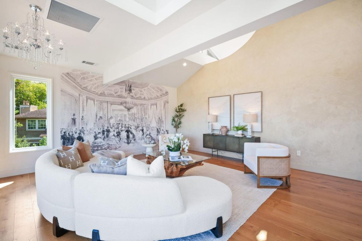 Chandelier, Interior, Living room, Recessed Lighting, Wood Texture Flooring