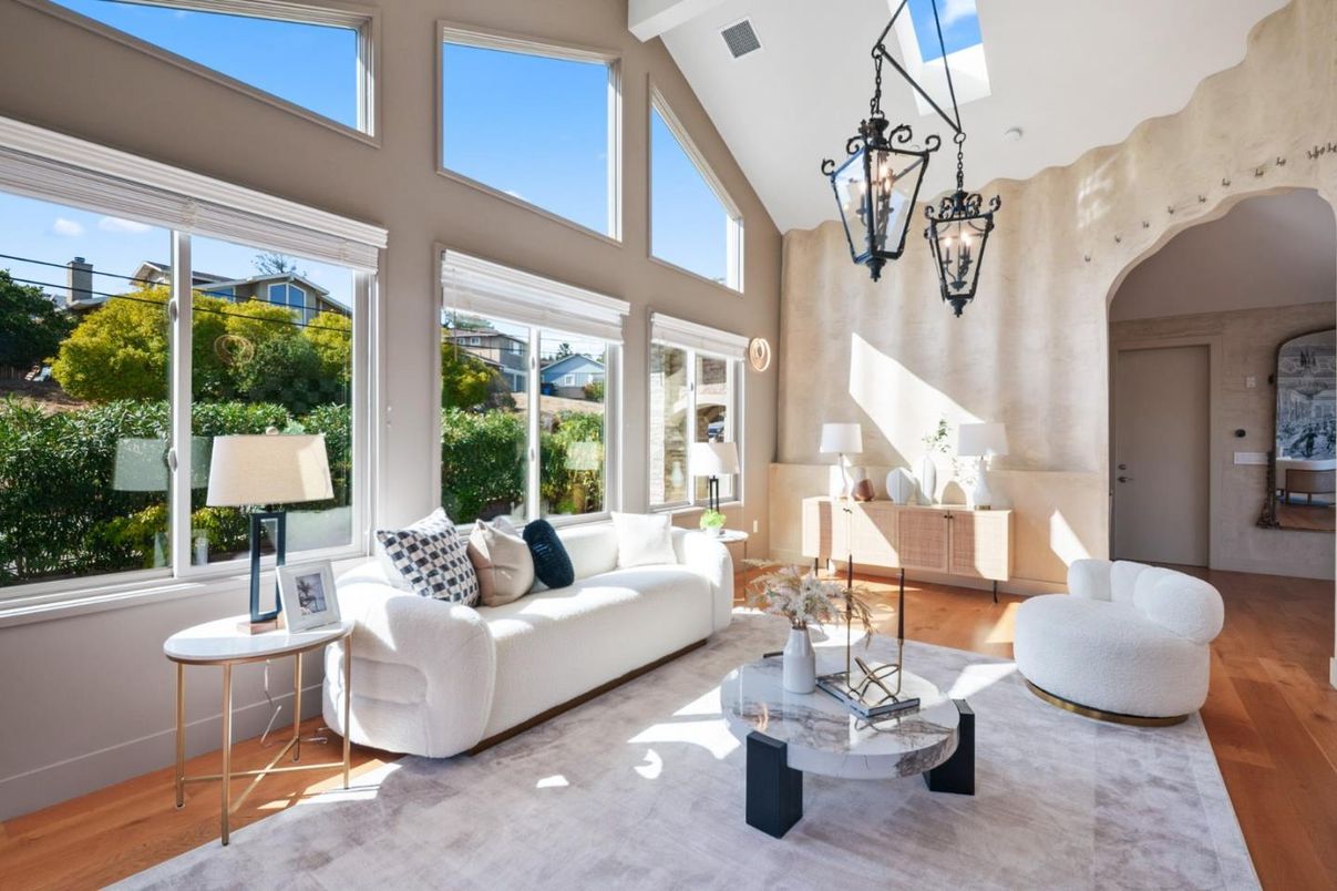 Chandelier, Interior, Living room, Pendant Lights, Sun Room, Wood Texture Flooring