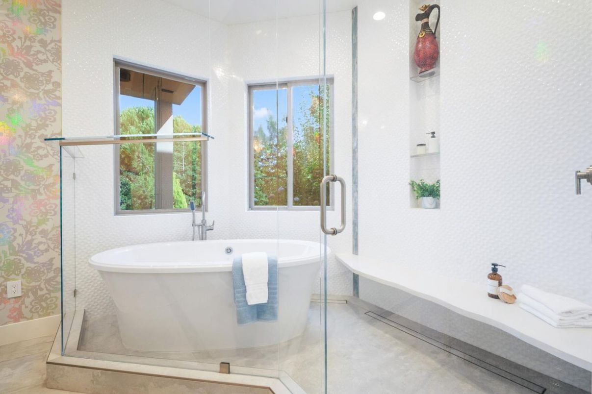 Bathroom, Free Standing Baths, Glass Shower, Interior, Recessed Lighting