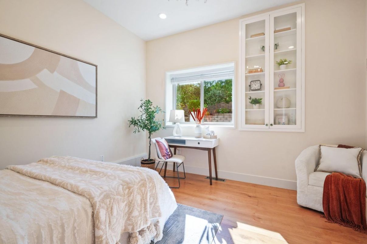 Bedroom, Home Office, Interior, Recessed Lighting, Wood Texture Flooring