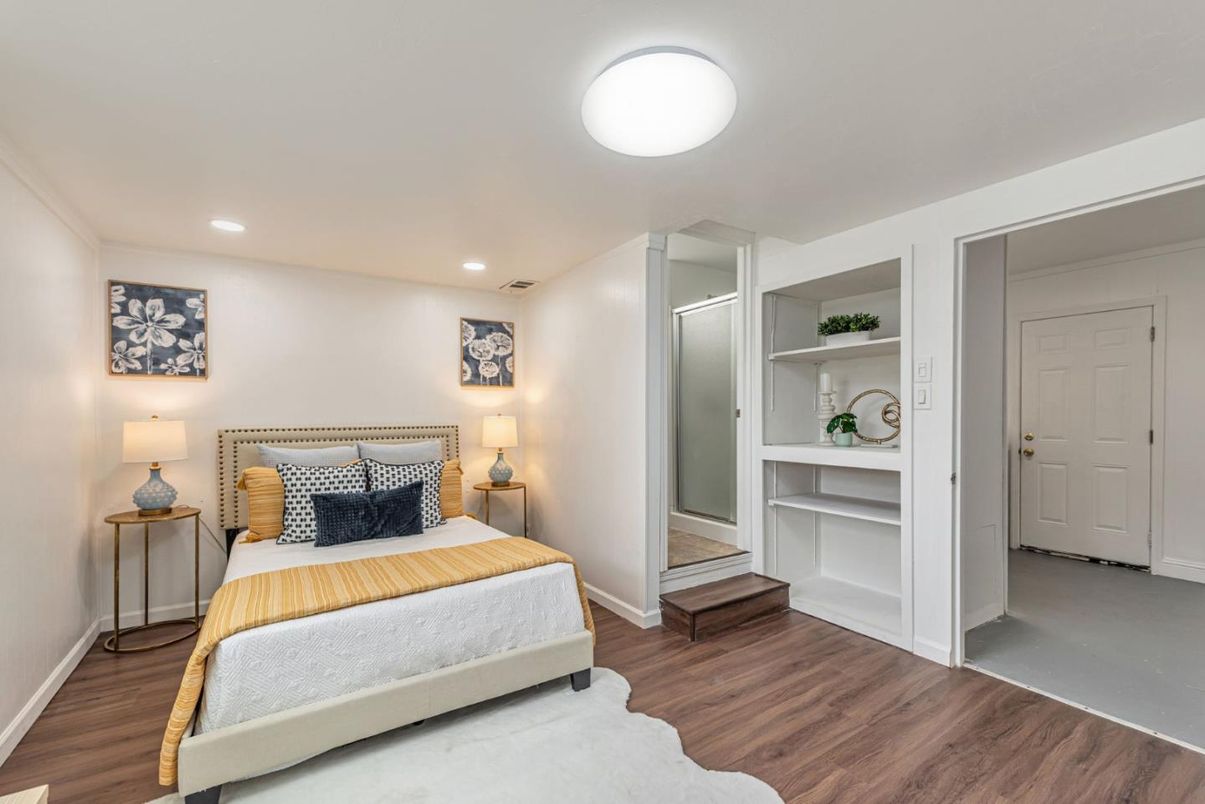 Bedroom, Interior, Recessed Lighting, Wood Texture Flooring