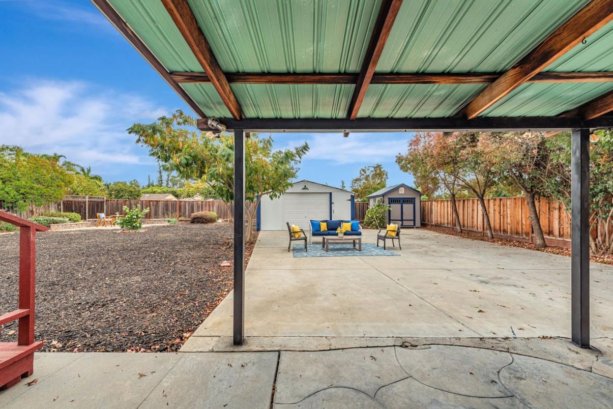 Backyard, Detached Garage, Exterior