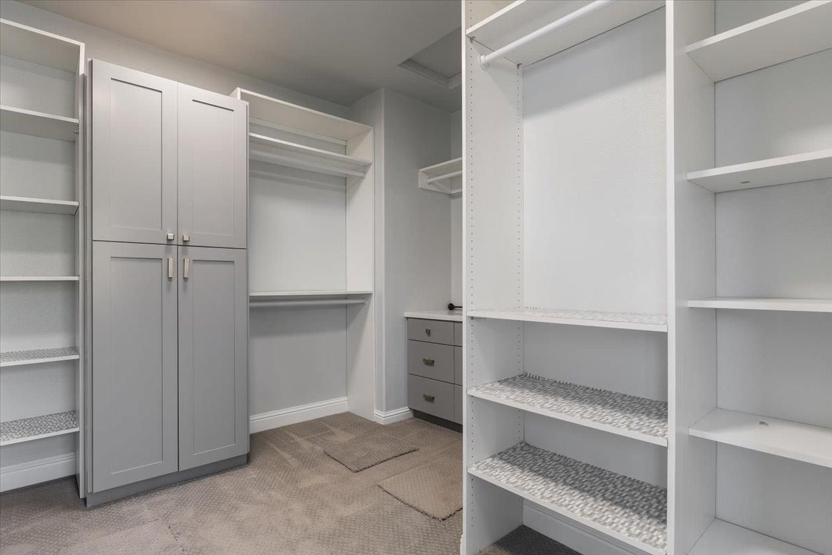 Interior, Walk-in Closets