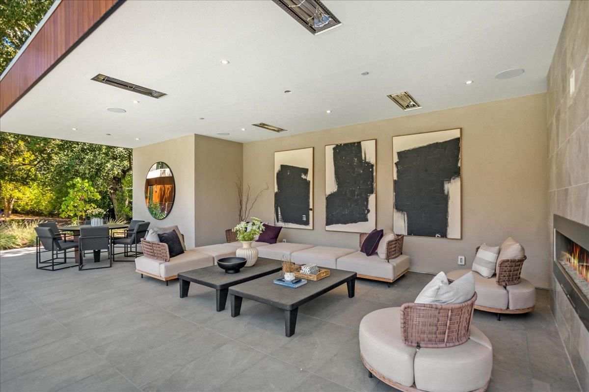 Fireplace, Interior, Living room, Recessed Lighting