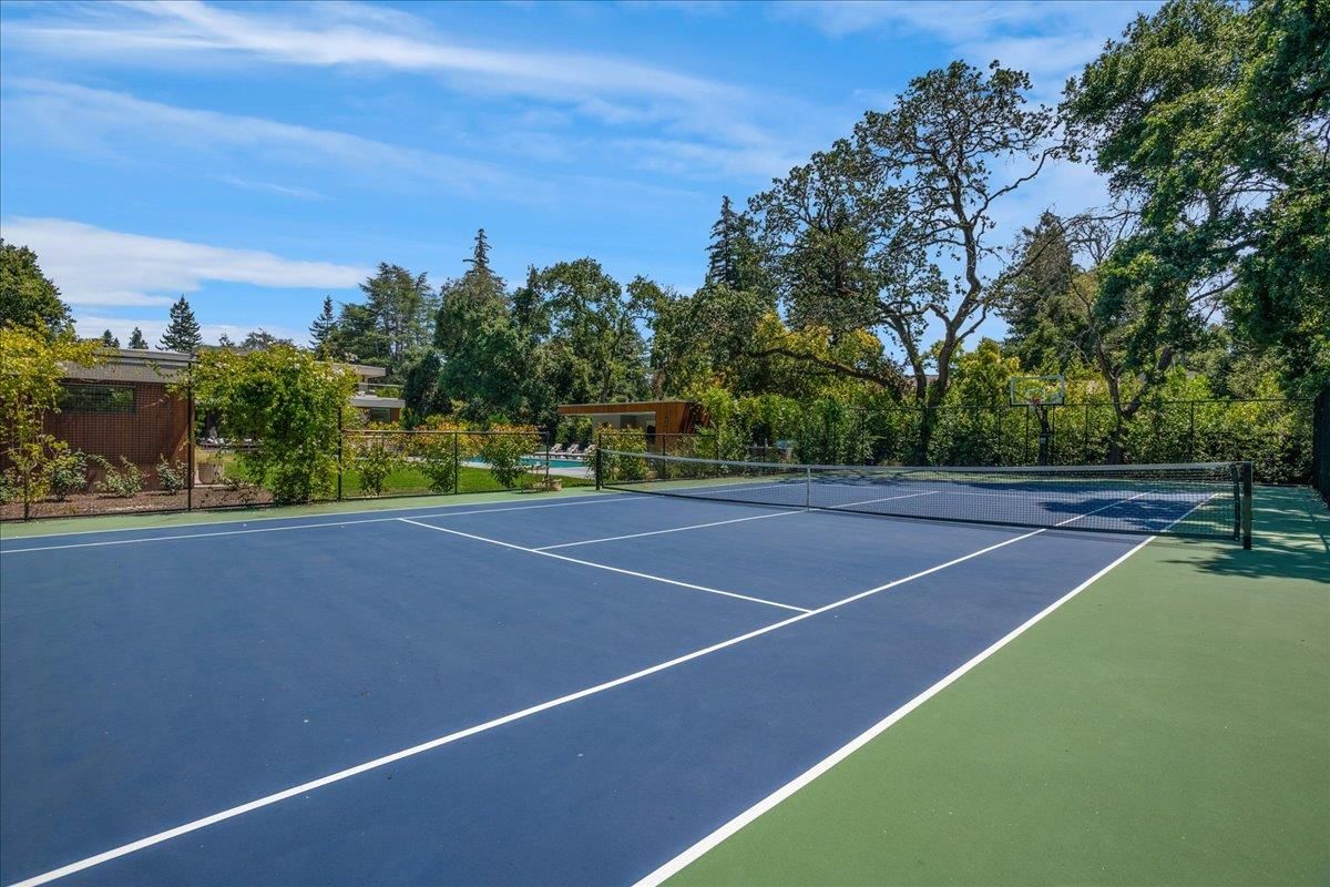 Exterior, Tennis Courts