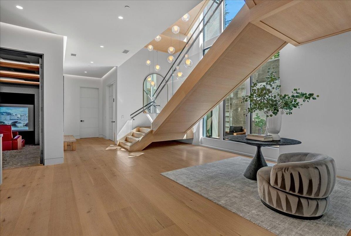 Interior, Pendant Lights, Recessed Lighting, Wood Texture Flooring