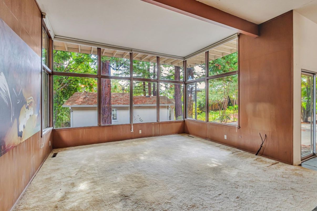 Empty room, Interior, Sun Room