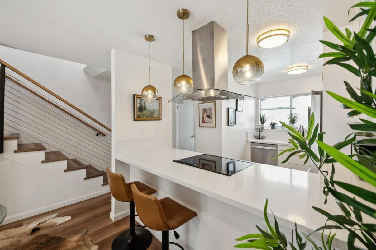 Interior, Kitchen, Pendant Lights, Wood Texture Flooring