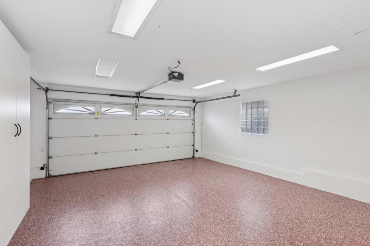 Garage, Interior, Recessed Lighting