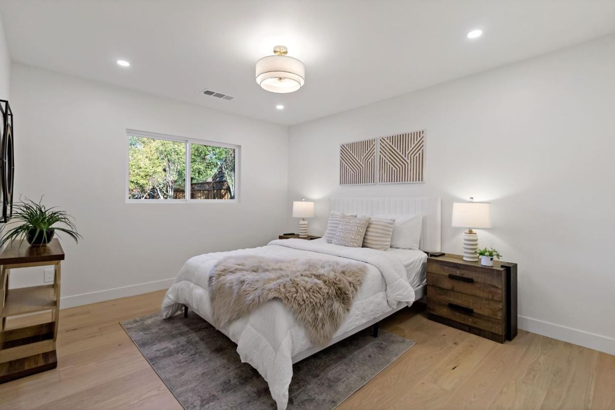 Bedroom, Interior, Recessed Lighting, Wood Texture Flooring