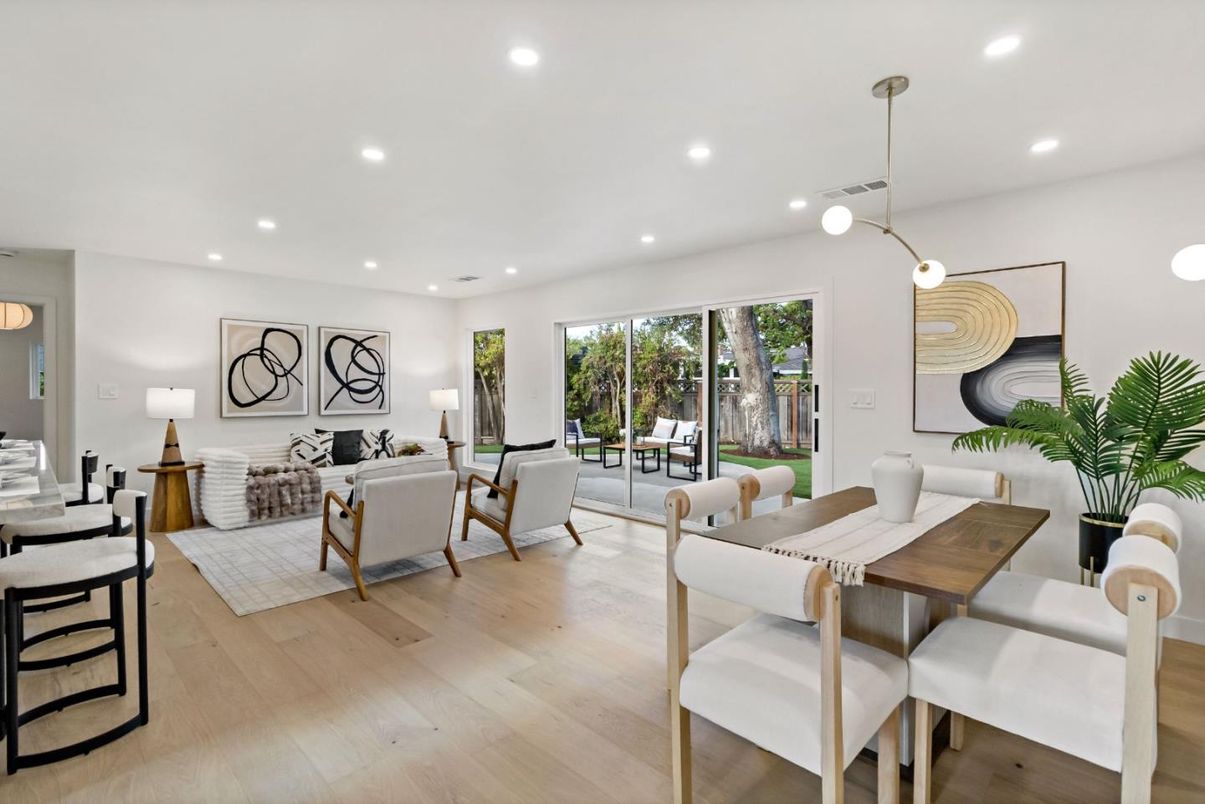 Dining room, Interior, Living room, Pendant Lights, Recessed Lighting, Wood Texture Flooring